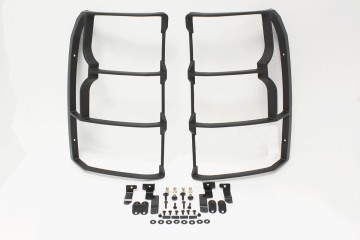 Grilles de feux arrière...